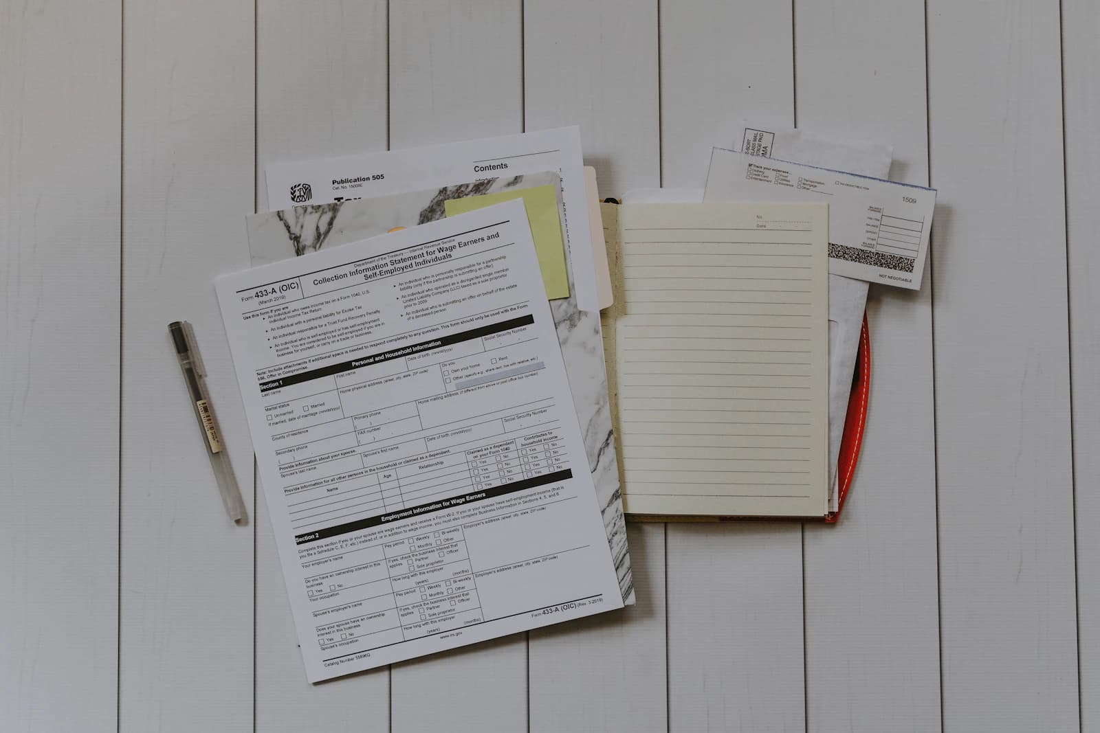US Retirement Accounts 101: 401(k) vs Roth IRA for Early Retirees